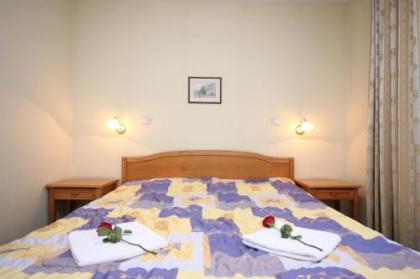 Hotel Claris - image 3