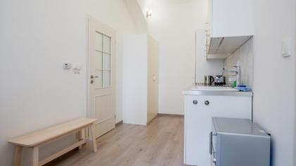 Garden Apartment - image 20